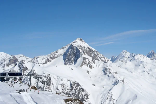 Top station dans les montagnes du Caucase — Photo