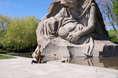 Savaşçı Kızılordu kere İkinci Dünya Savaşı şeklinde bir Merhaba