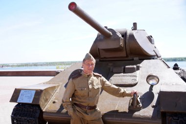 Asker Kızılordu kere İkinci Dünya Savaşı şeklinde 