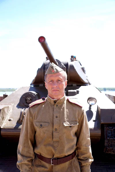 Asker Kızılordu kere İkinci Dünya Savaşı şeklinde 