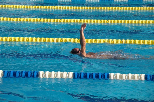 Schwimmer im Schwimmbad — Stockfoto