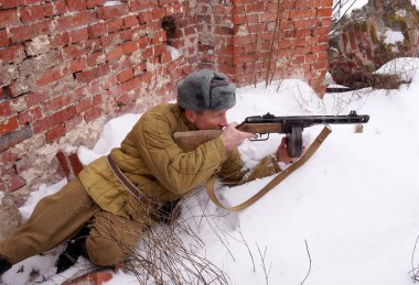 Kızıl Ordu ile yıkıntıları Stalingrad makineli tüfek, avcı