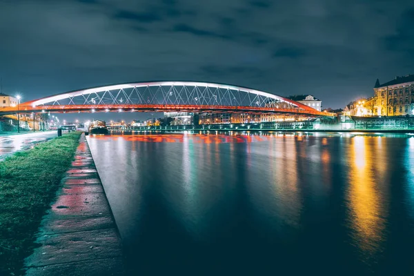 Puente del padre Bernatek en Cracovia. Krakow 'daki Peder Bernatek köprüsü.