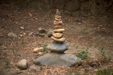 Zen taşları bahçede