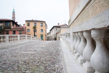 Vicenza eski köprüler