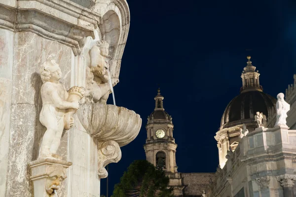 Catania bei Nacht — Stockfoto