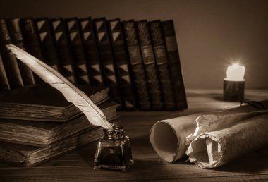 Quill'in kalem ve eski kitaplar