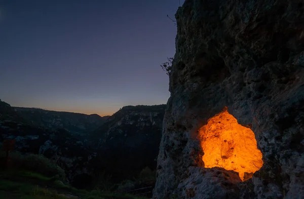 Grottan på natten — Stockfoto