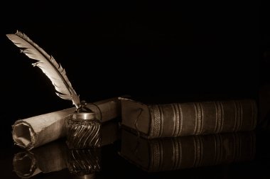 Quill'in kalem ve eski kitaplar