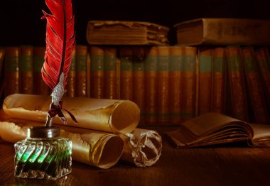 Quill'in kalem ve eski kitaplar