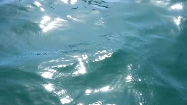 Brilho Sol Tocar Água Fundo Textura Mar Bela Natureza Abstrata — Vídeo de Stock