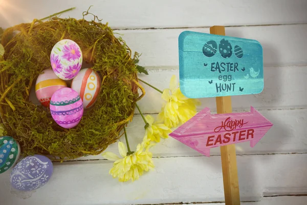 Easter eggs hunt sign — Stock Photo, Image