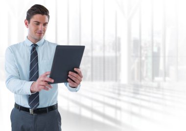 Futuristic tablet ile işadamı