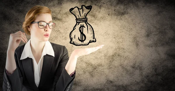 Obchodní žena s penězi doodle v ruce pozadí hnědé grunge — Stock fotografie