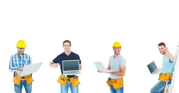 Byggare med laptop — Stockfoto