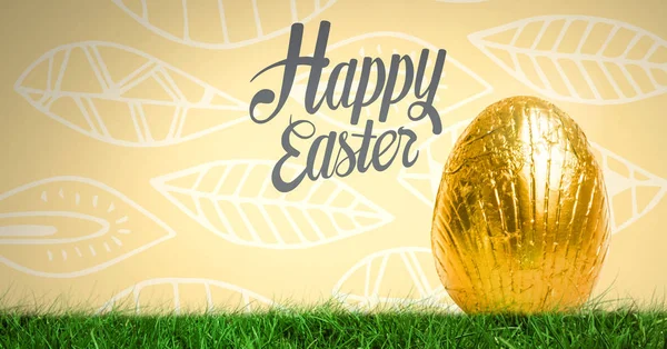 Happy Easter tekst z jajkiem — Zdjęcie stockowe