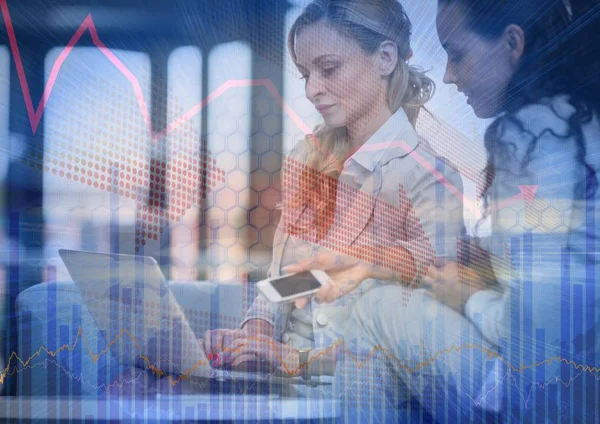 Business women with phone — Stock Photo, Image