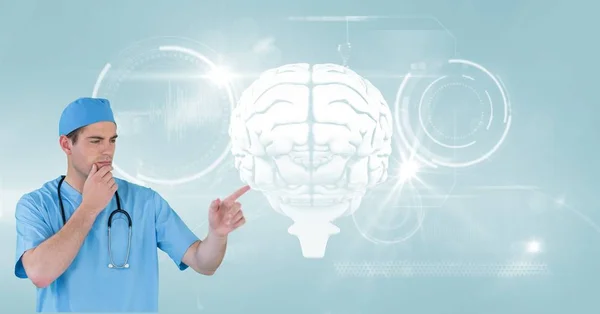 Доктор анализирует мозг на виртуальном экране — стоковое фото