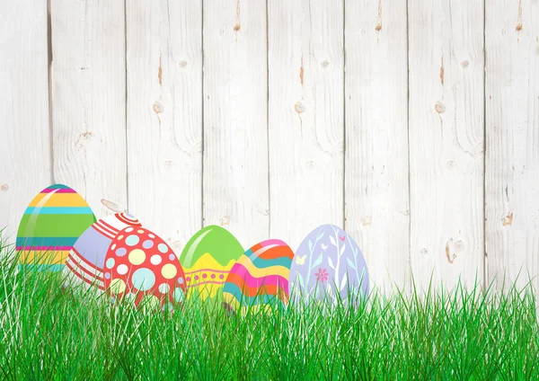 Velikonoční vejce v zahradě — Stock fotografie