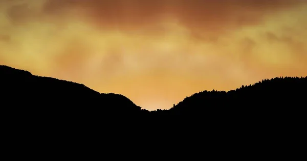 Silhouette Berg gegen Himmel bei Sonnenuntergang — Stockfoto