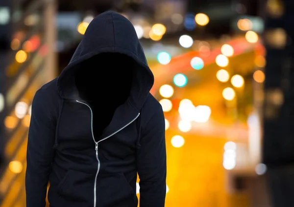 Hombre anónimo con capucha —  Fotos de Stock