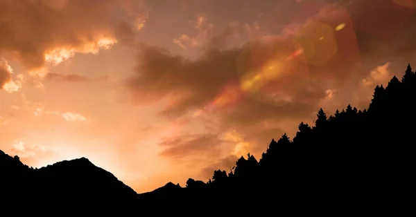 Silhouette Berg gegen Himmel bei Sonnenuntergang — Stockfoto