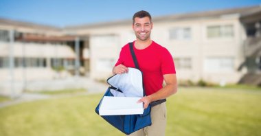 Teslimat adam kaldırma pizza kutusu