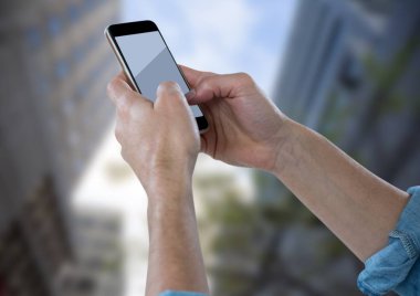 Telefon bulanık binalar karşı elleriyle