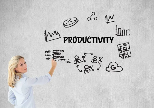 Mulher desenhando um gráfico sobre produtividade — Fotografia de Stock