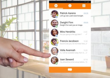 Sosyal medya App arayüzü windows karşı dokunmadan el
