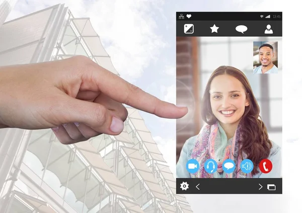 Mano tocando Social Video Chat App Interfaz —  Fotos de Stock