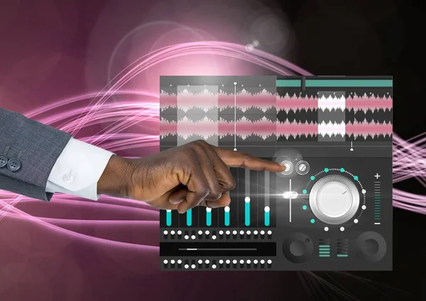 Hand att vidröra ljud musik och ljud produktionen engineering equalizer App gränssnitt — Stockfoto
