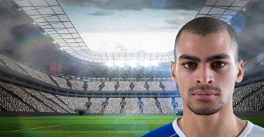 futbolcu oyun alanı üzerinde