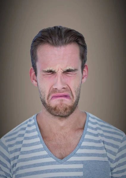 Man crying against brown background — Stock Photo, Image