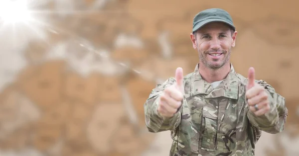 Soldier thumbs up — Stock Photo, Image