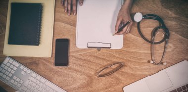 Doktor masada panosuna yazma 