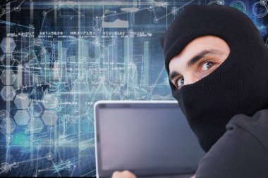 Kapak yüzü ile onun bilgisayar kullanarak kesmek 