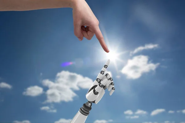 Menselijke hand raakt robot hand tegen de hemelachtergrond — Stockfoto