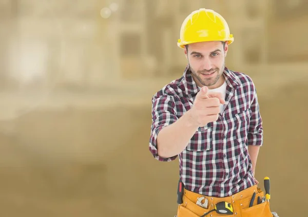 Carpenter on building site — Stock Photo, Image