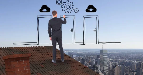 Achteraanzicht van zakenman deuren en versnellingen staand puttend uit dak tegen hemel — Stockfoto