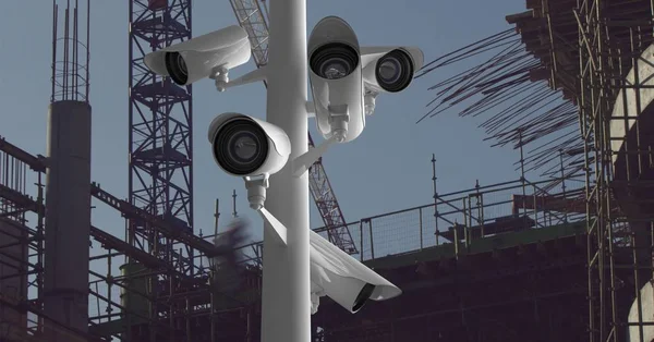 CCTV hůl před stavební — Stock fotografie