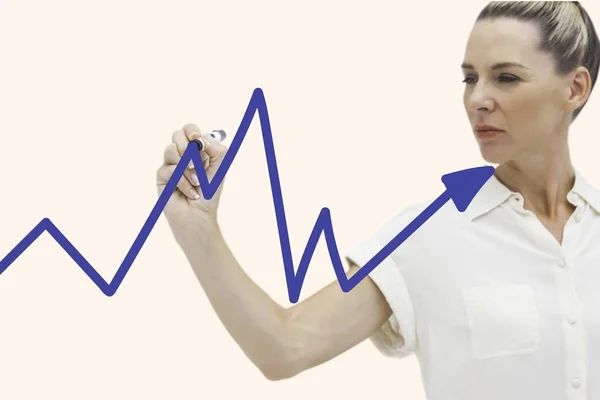 Business woman drawing graph on the screen — Stock Photo, Image