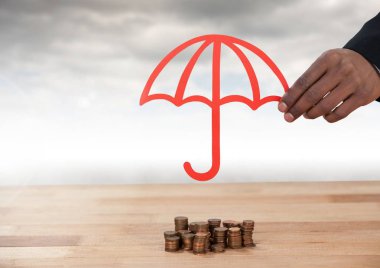 Şemsiye para paralar ile bulutlar üzerinde koruyucu kesmek