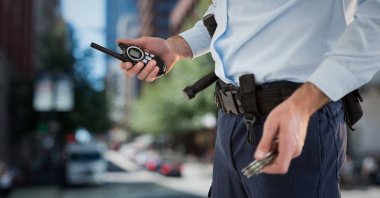 Güvenlik görevlisi alt beden volki tolki bulanık street karşı ile