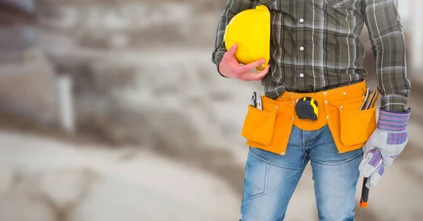 Carpenter on building site — Stock Photo, Image