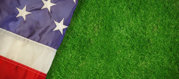 bize çim karşı bayrak kapma