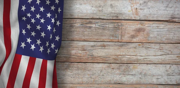 Bandeira americana contra parede de madeira — Fotografia de Stock