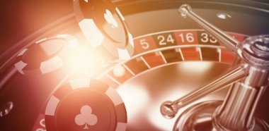 Siyah casino belirtecinin kulüpleri simgesi olan bileşik 3d görüntü