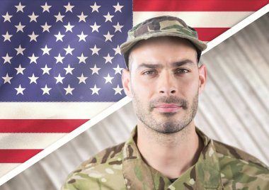 Gülümseyen asker için Bağımsızlık günü