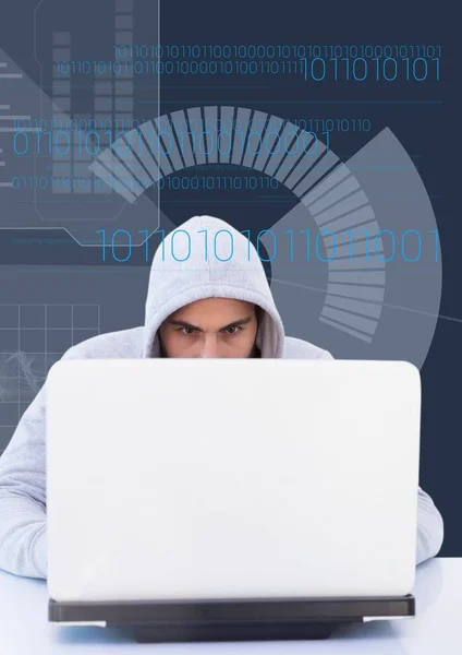 Hacker mit Laptop — Stockfoto